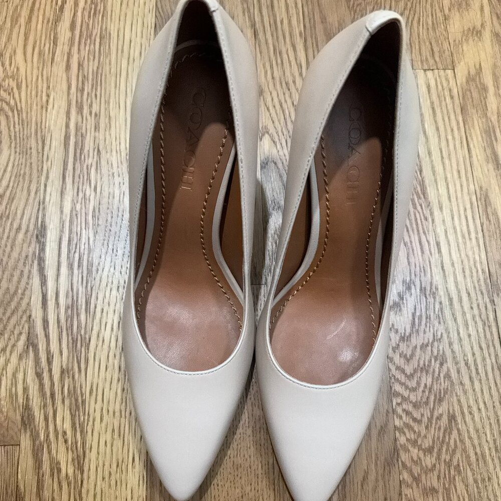 Coach Pumps - Beechwood Nude/Cream Color (New In Box)